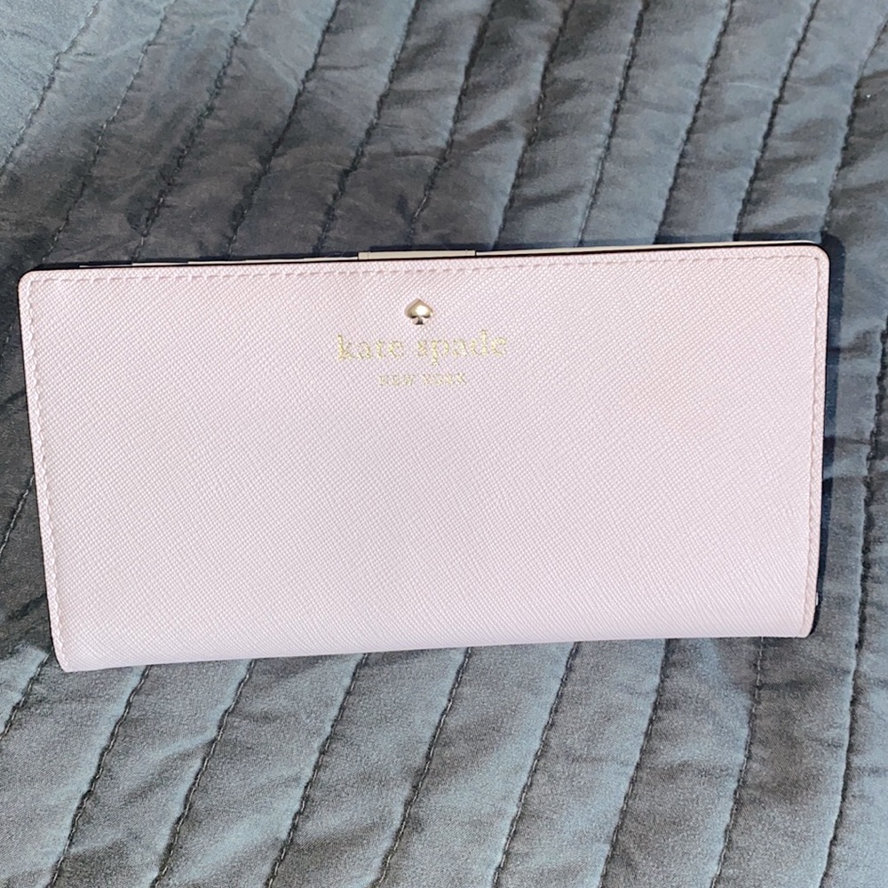 Kate spade Stacy Wallet. Brand new. Pink blush